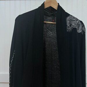 XT Cardigan Black Artsy Open Front White Embroidery Detail Women's‎ S Grunge